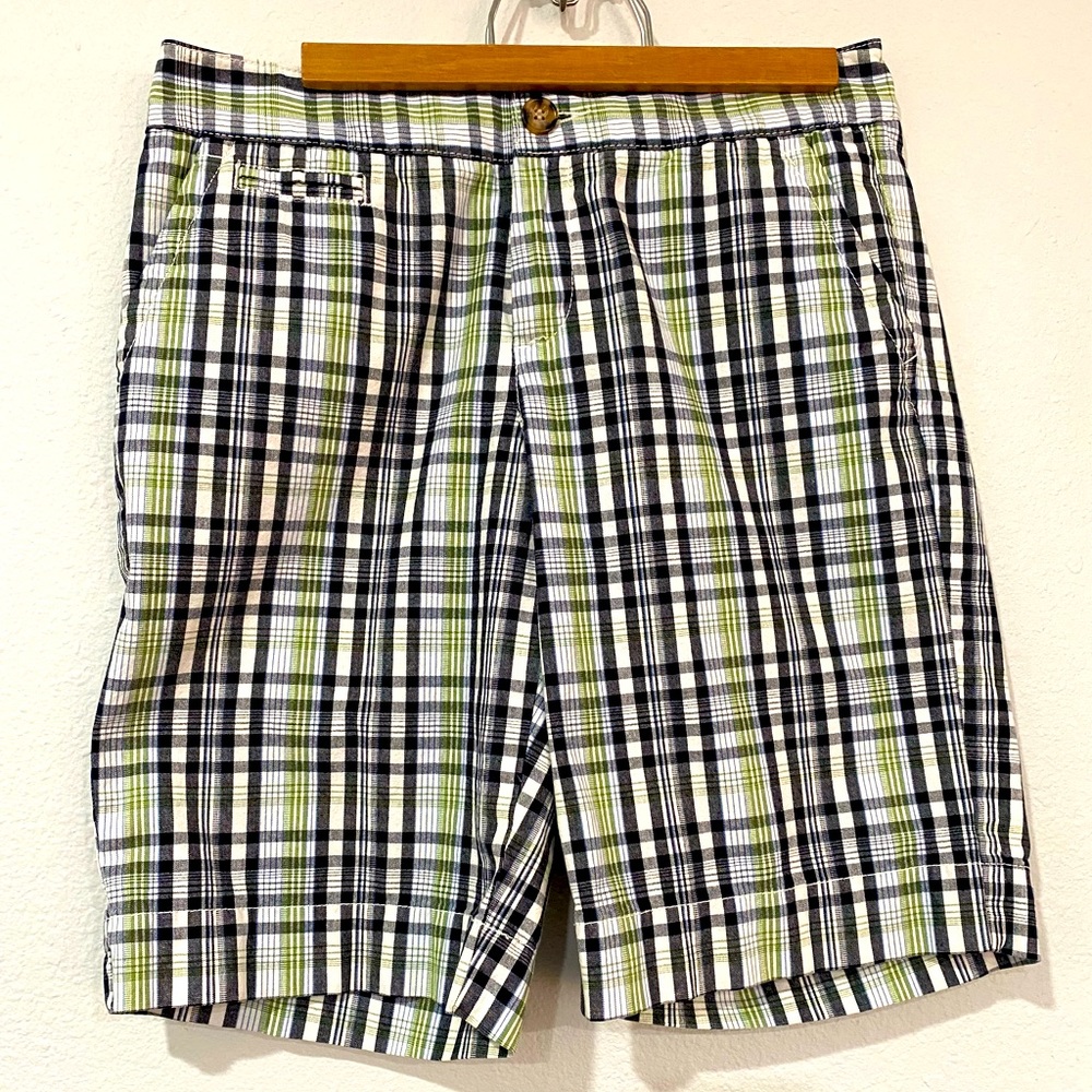 Dockers Bermuda Style shorts for Women- Size 6